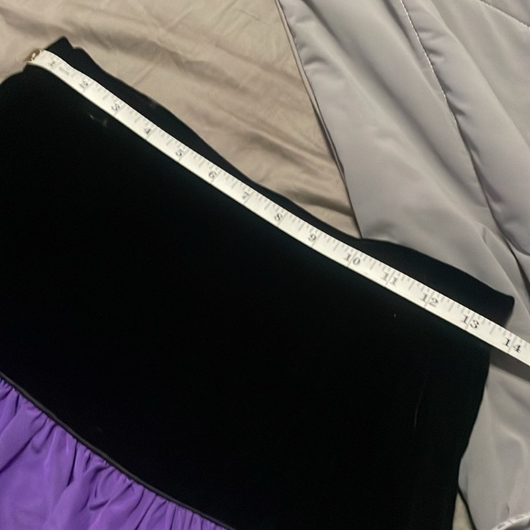 Women’s 80’s skirts
Purple and black - Picture 3 of 5